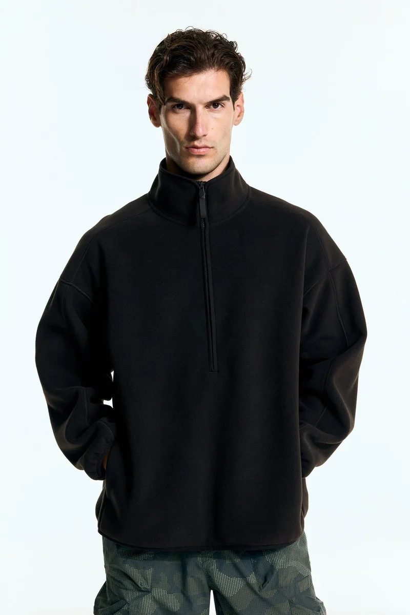 H&M Fleece sports top